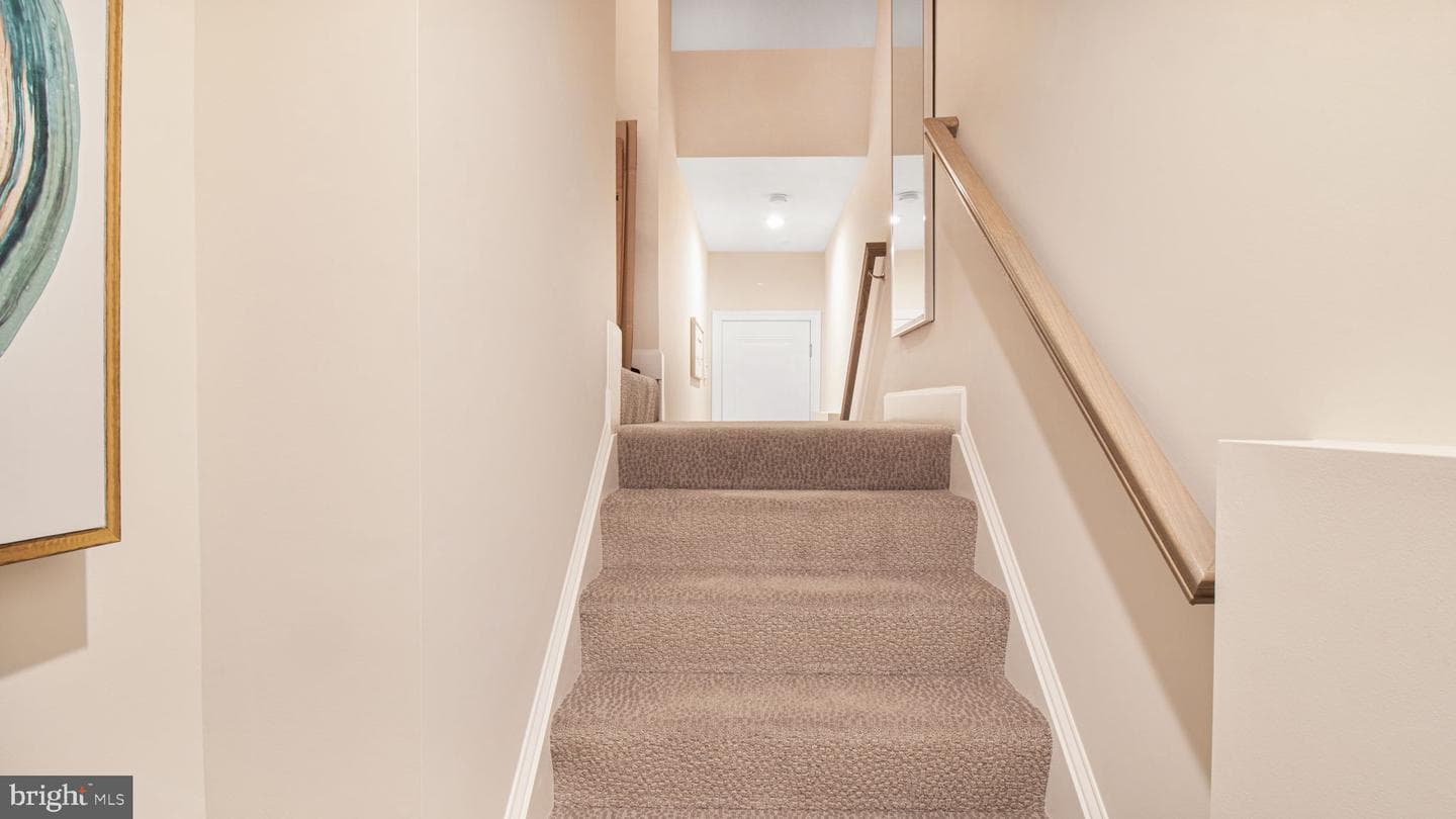 7622 Stemhart Lane photo 9