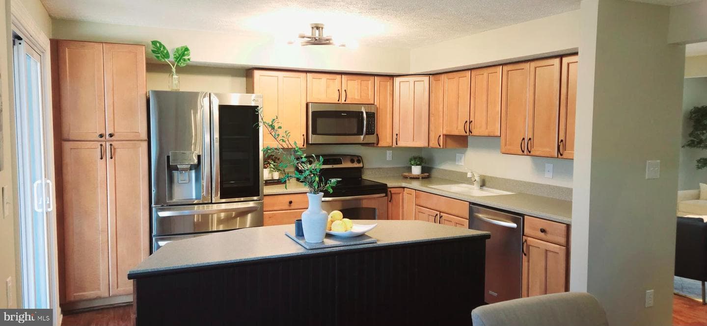 7974 Tower Bridge Drive photo 8