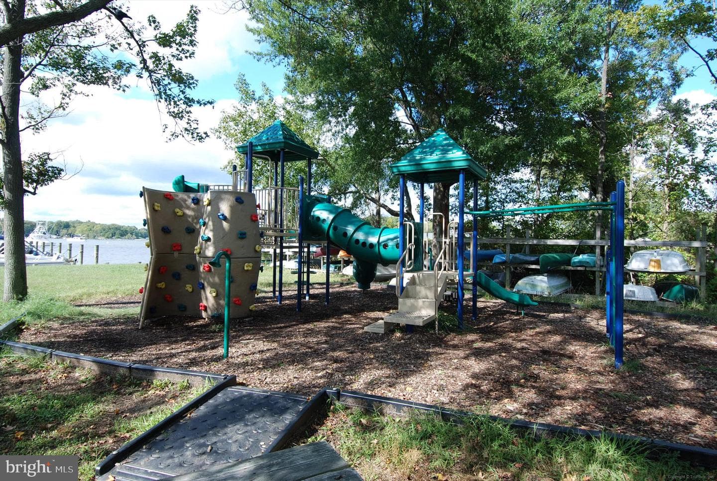 61 E Lake Drive photo 10