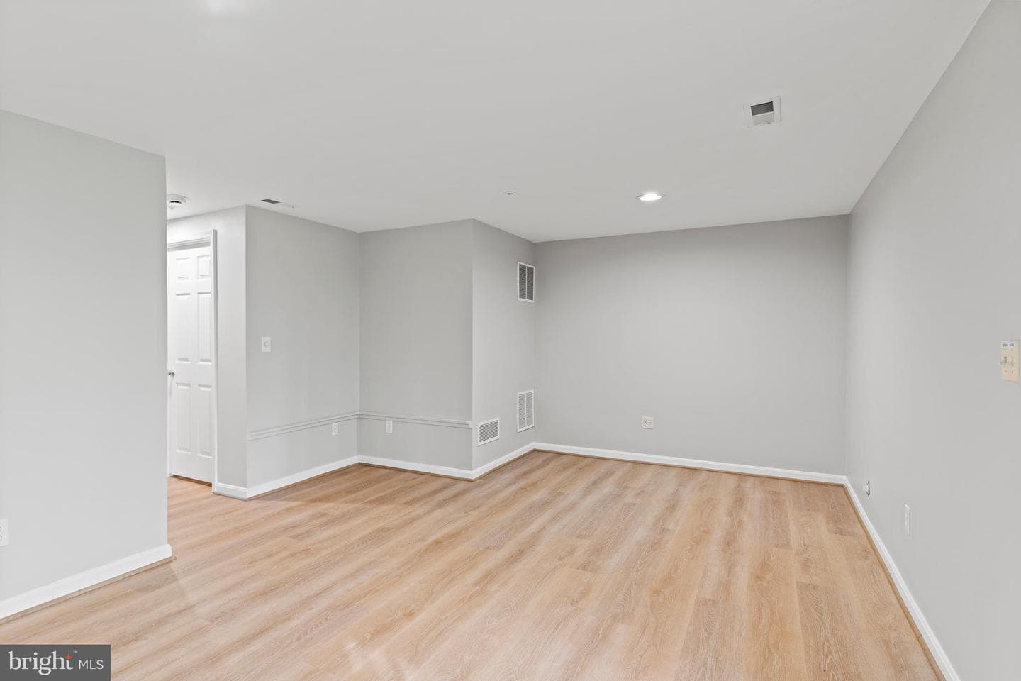 1211 Julie Court photo 23