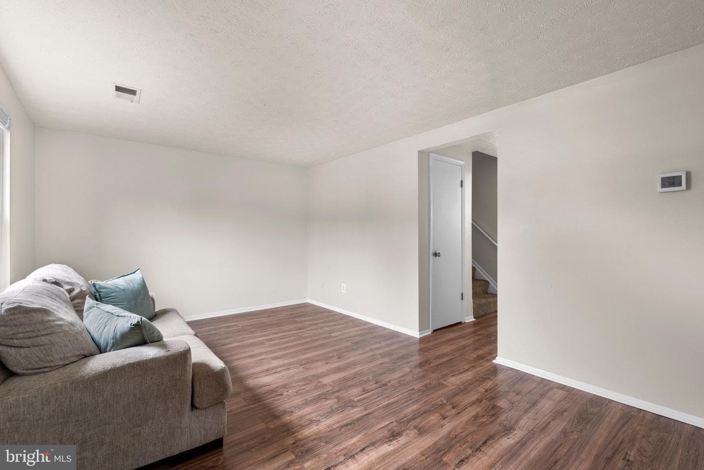 1586 Lodge Pole Court photo 3