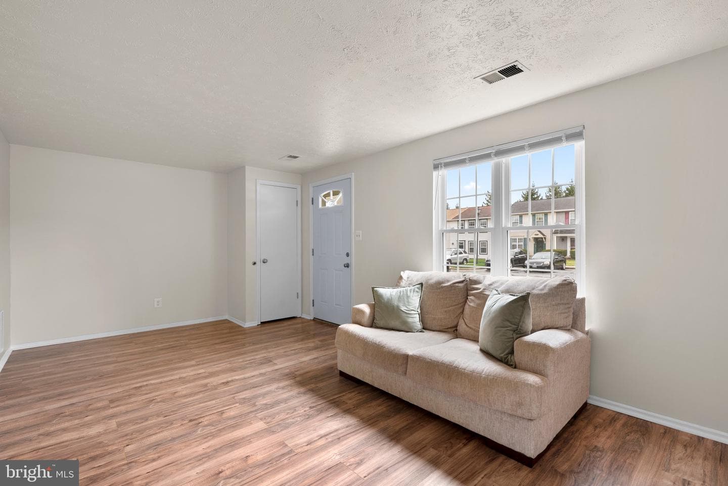 1586 Lodge Pole Court photo 6