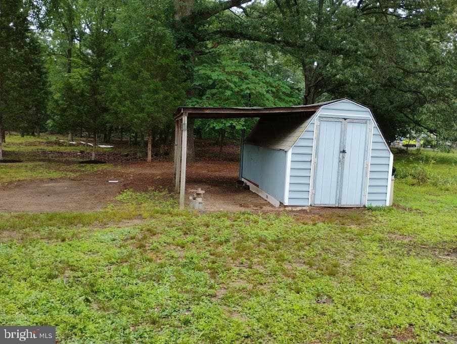 7885 Elizabeth Road photo 39