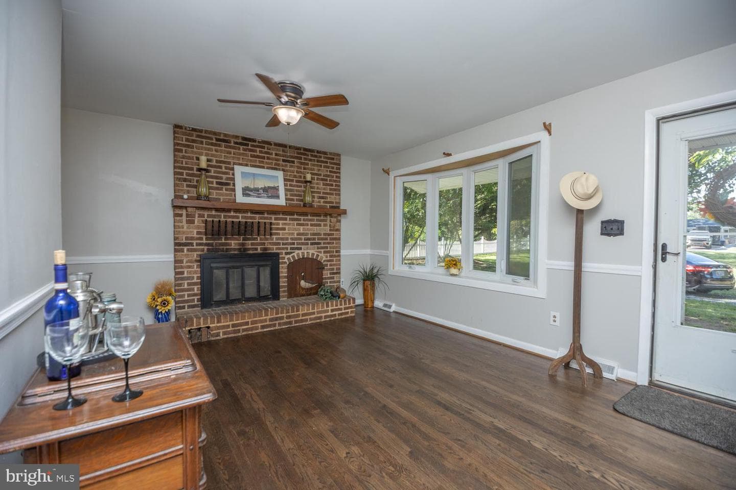 7885 Elizabeth Road photo 4