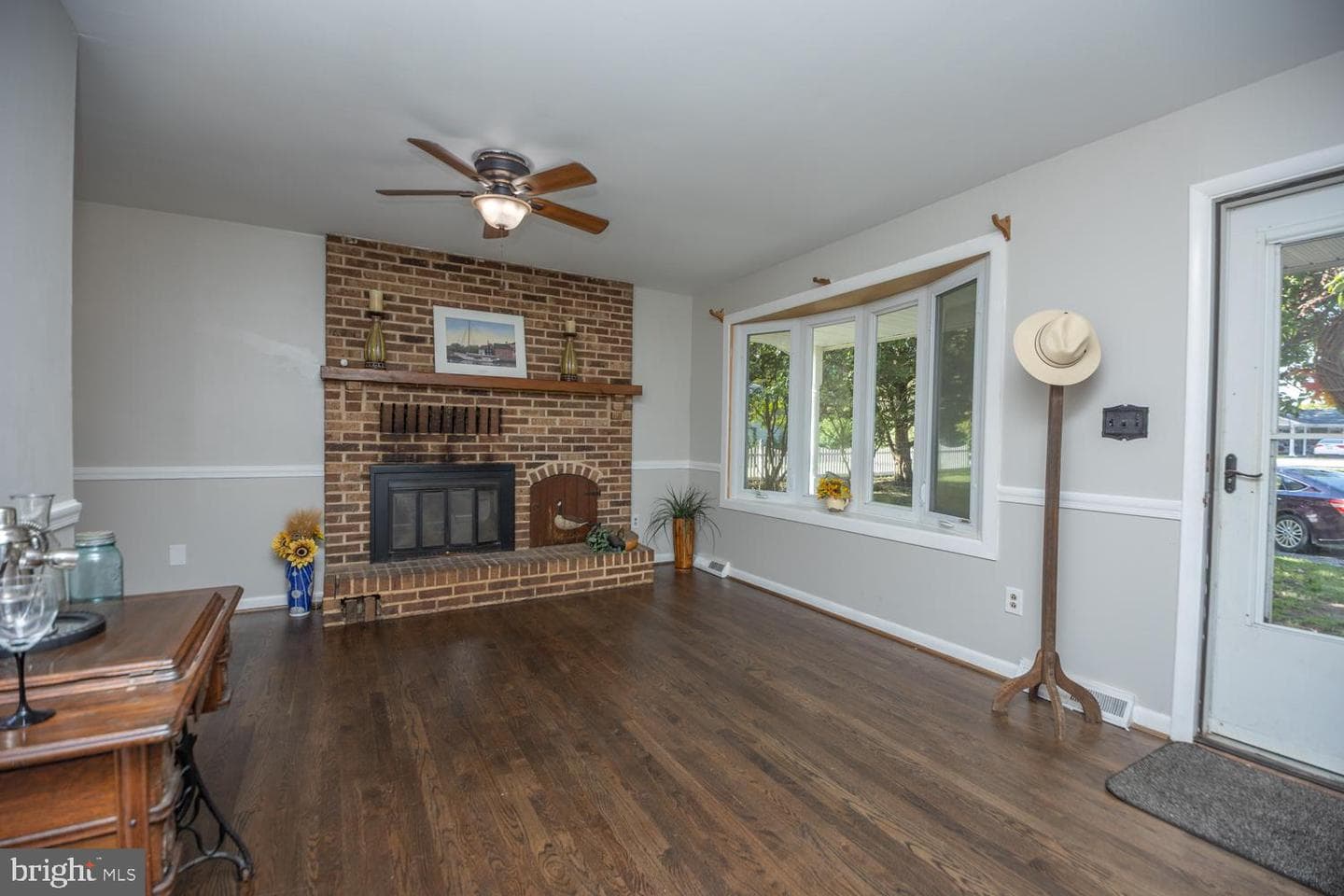 7885 Elizabeth Road photo 6