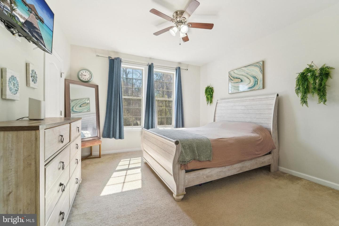 8205 Hollow Court photo 20