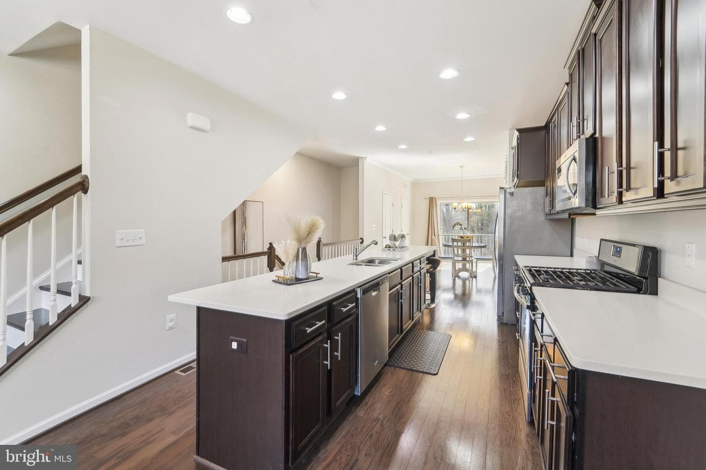 8205 Hollow Court photo 6