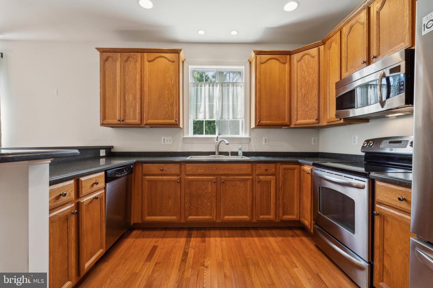 15 Tremont Drive photo 4