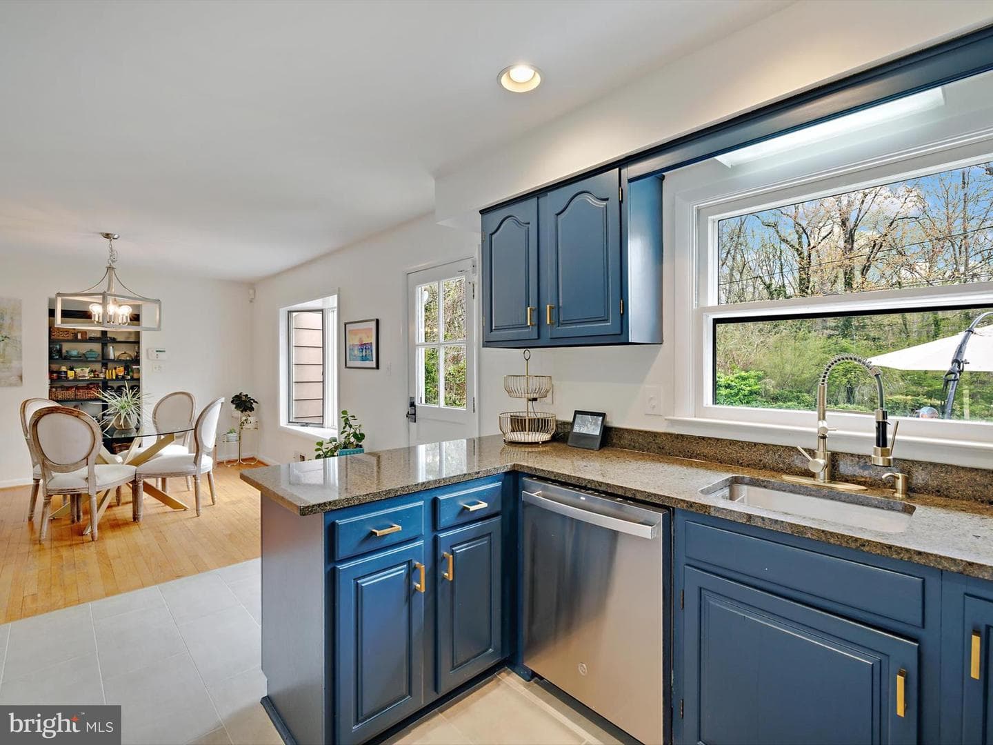 9 Romar Drive photo 12