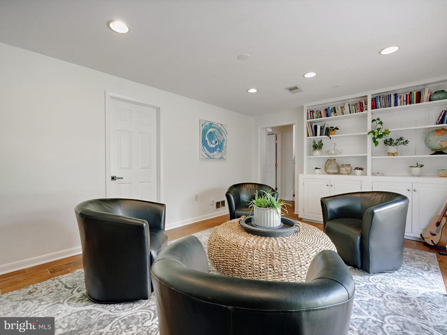 9 Romar Drive photo 29