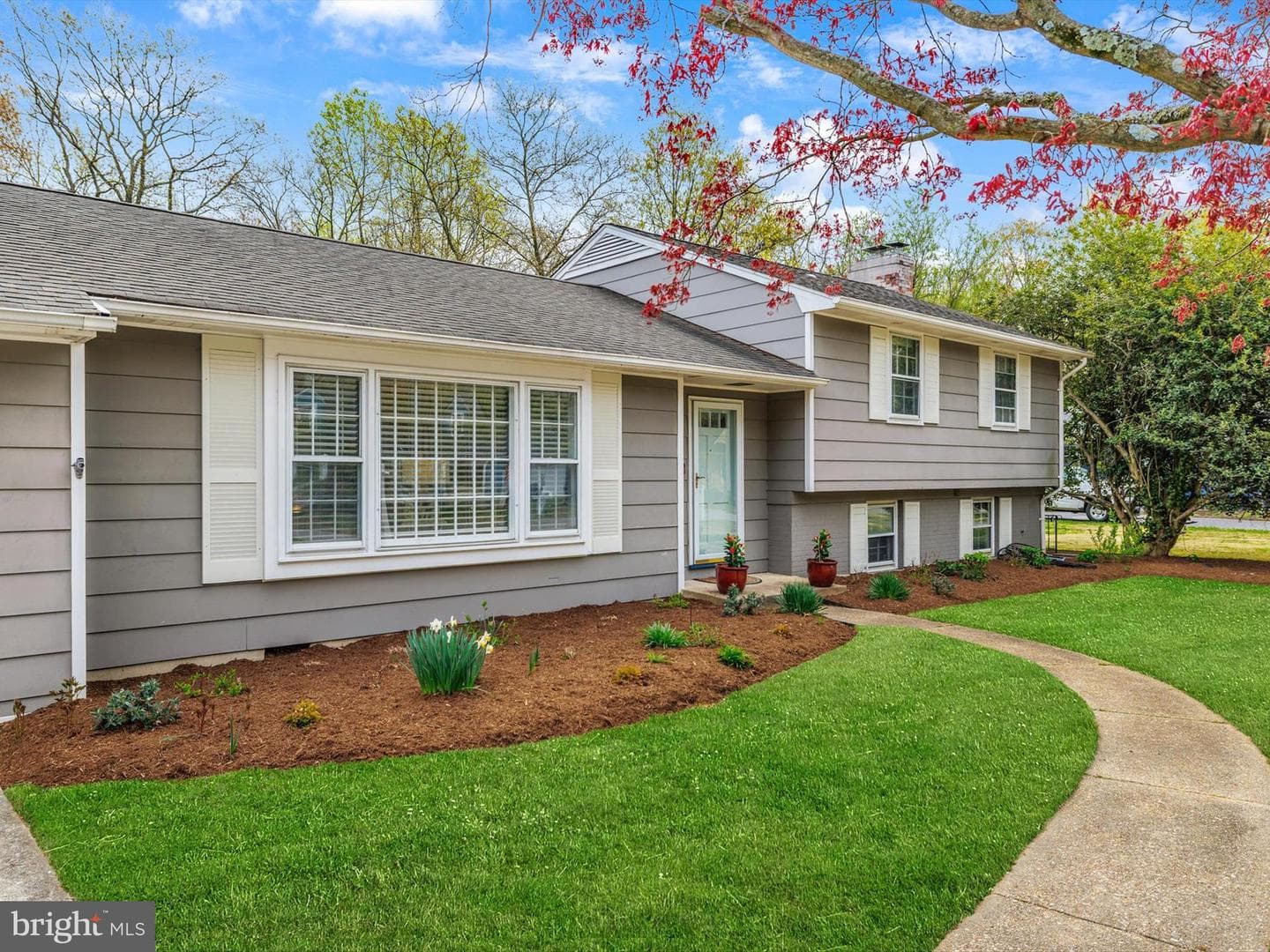 9 Romar Drive photo 3