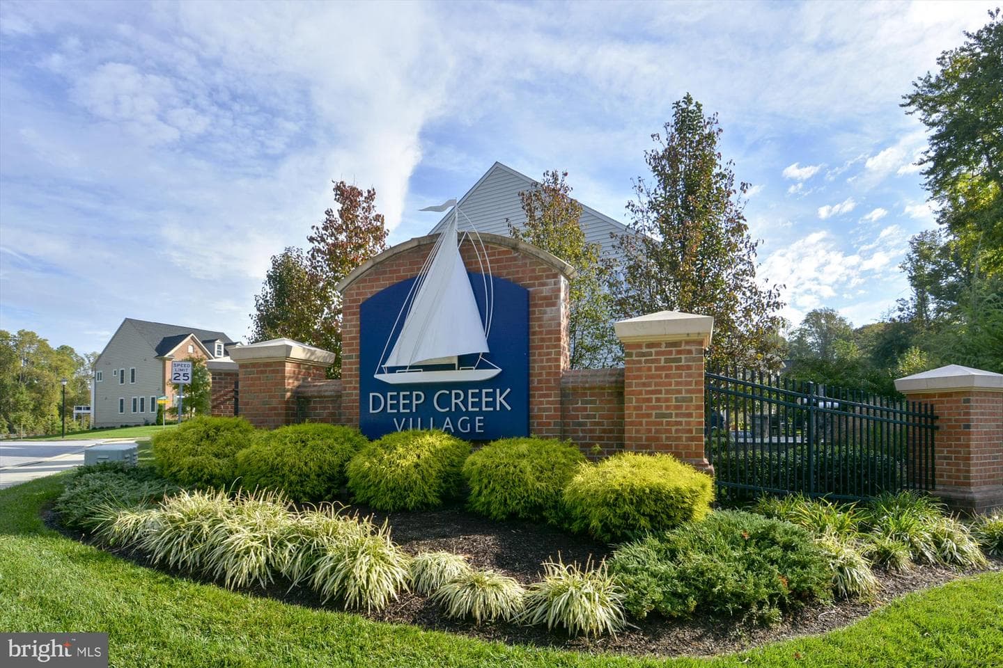 527 Deep Creek View photo 35