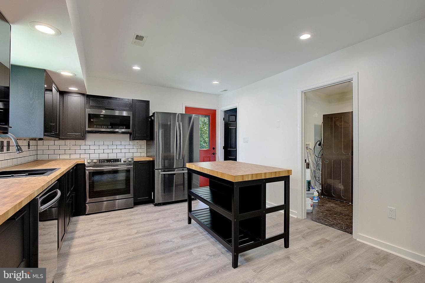 5645 Battee Drive photo 10