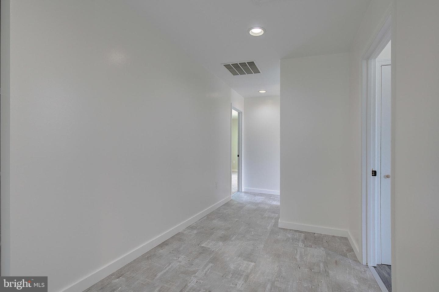 5645 Battee Drive photo 23