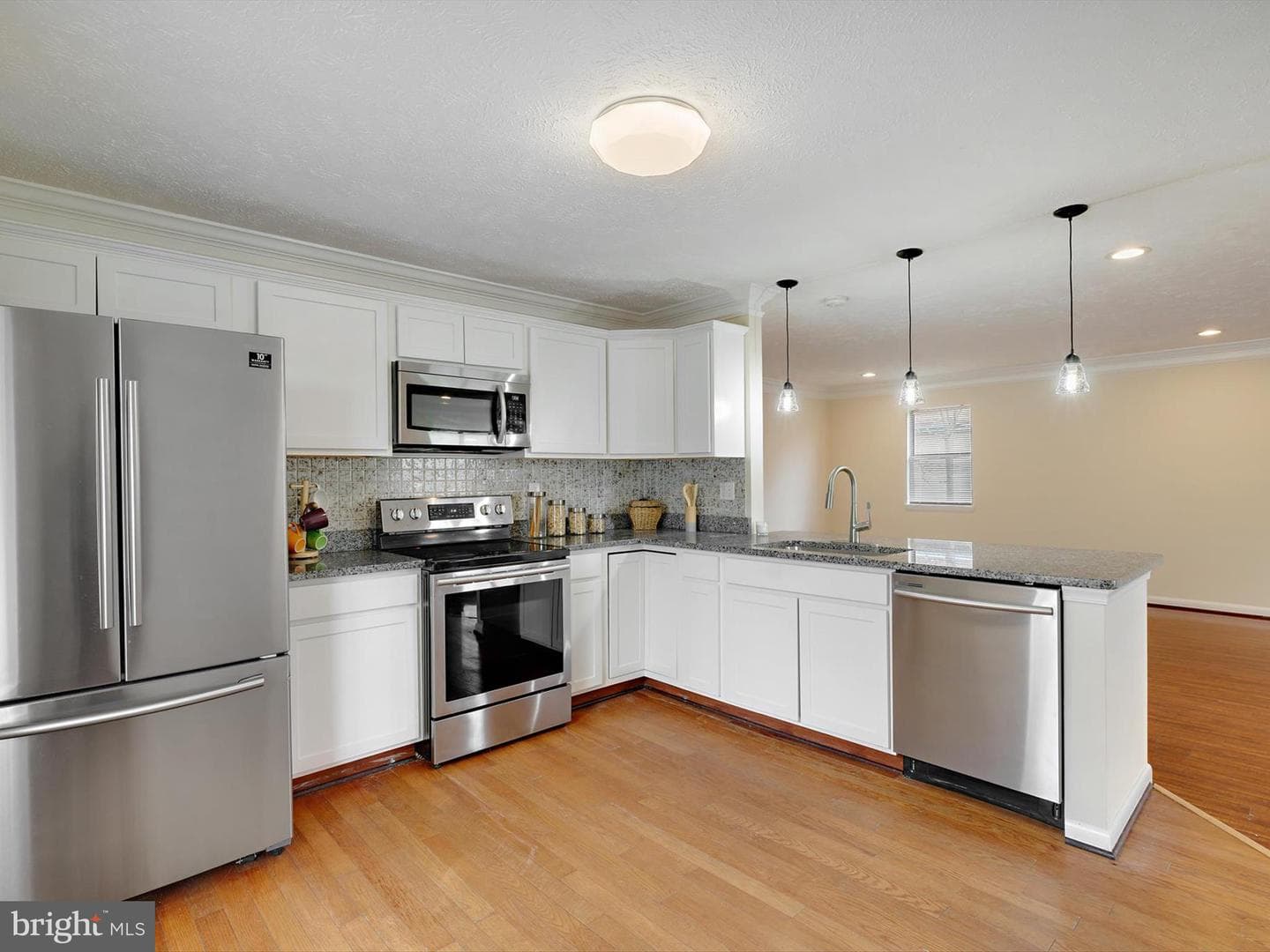 752 225th Street photo 11