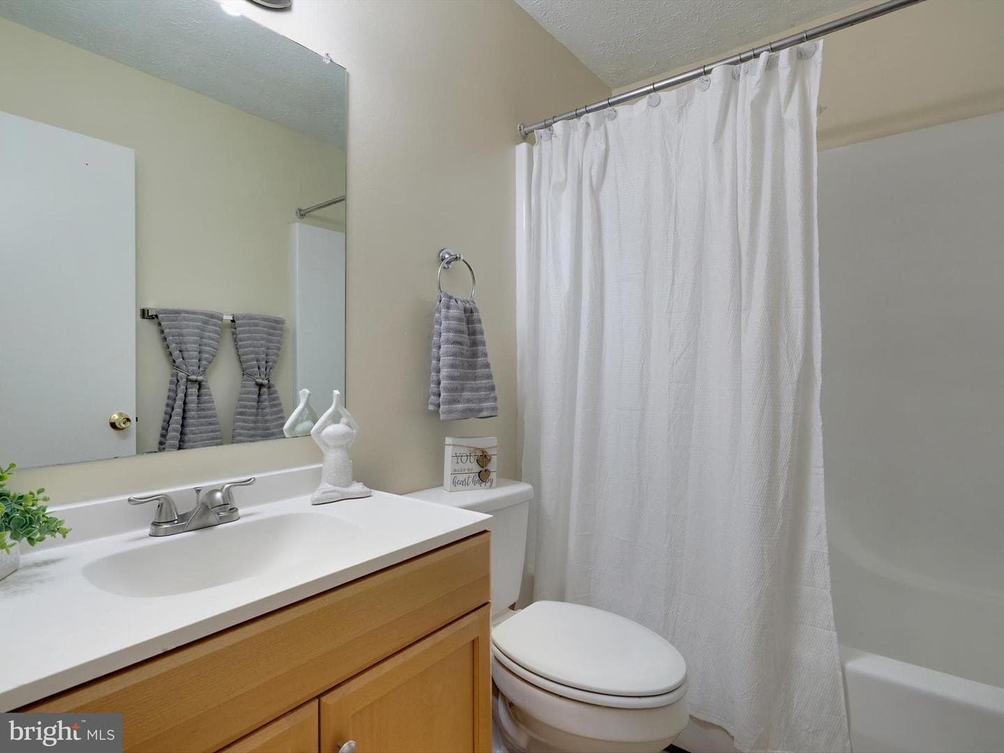 752 225th Street photo 13