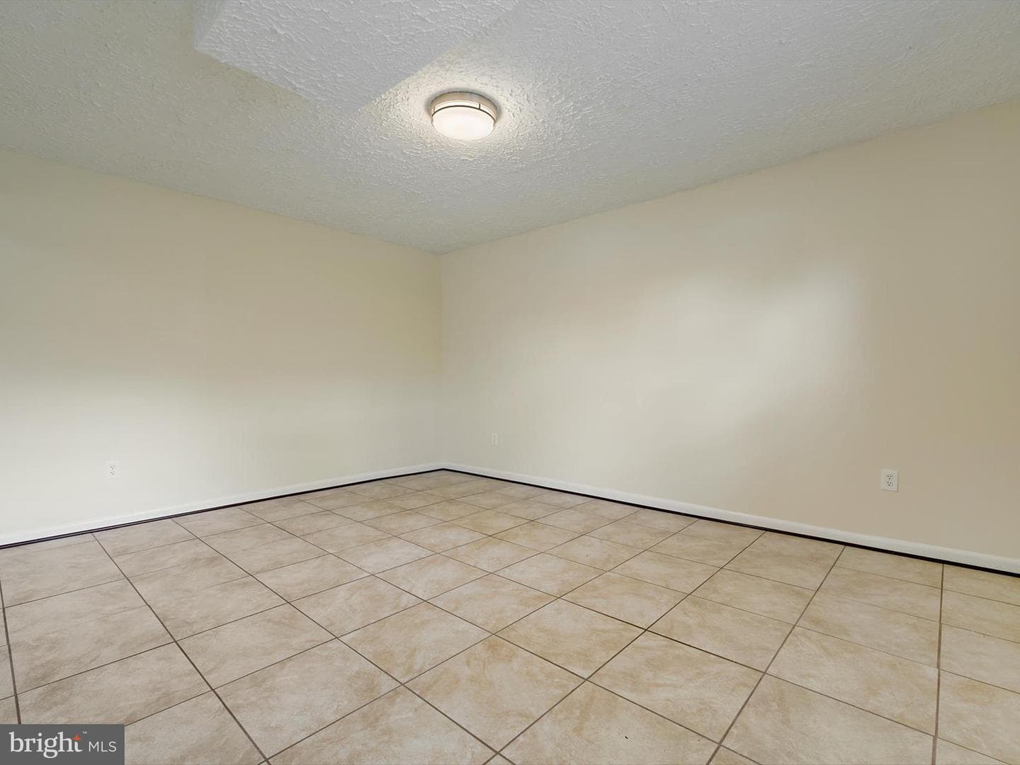 752 225th Street photo 22