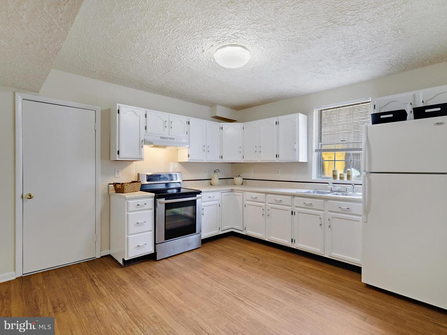 752 225th Street photo 25