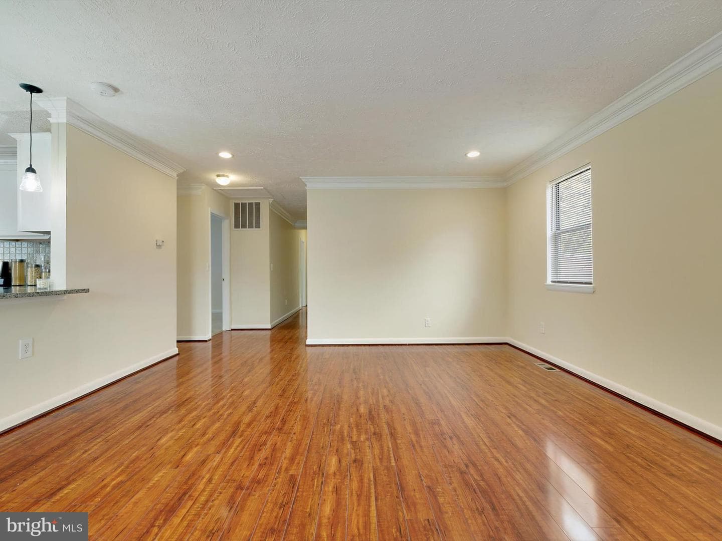 752 225th Street photo 9