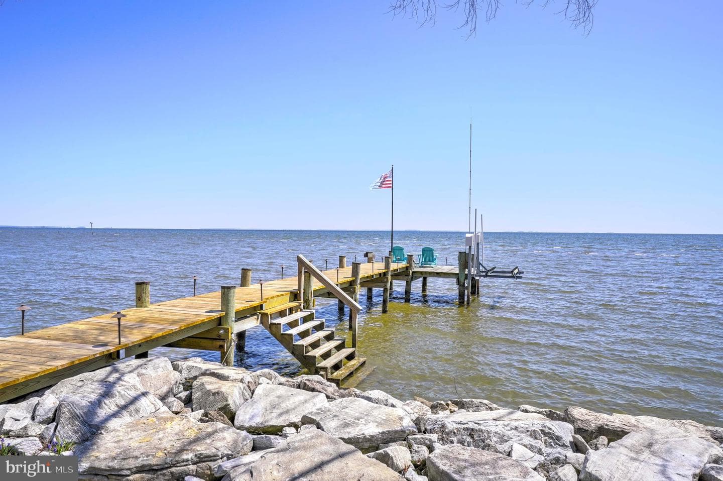 949 Bay Drive photo 4