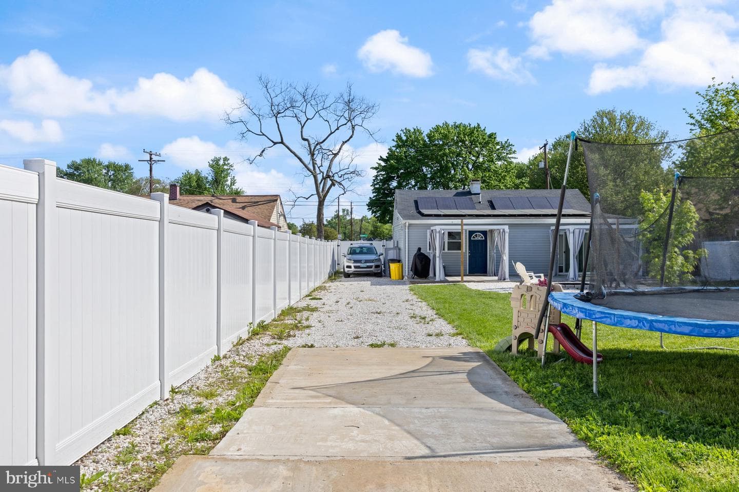 601 Delaware Avenue photo 35
