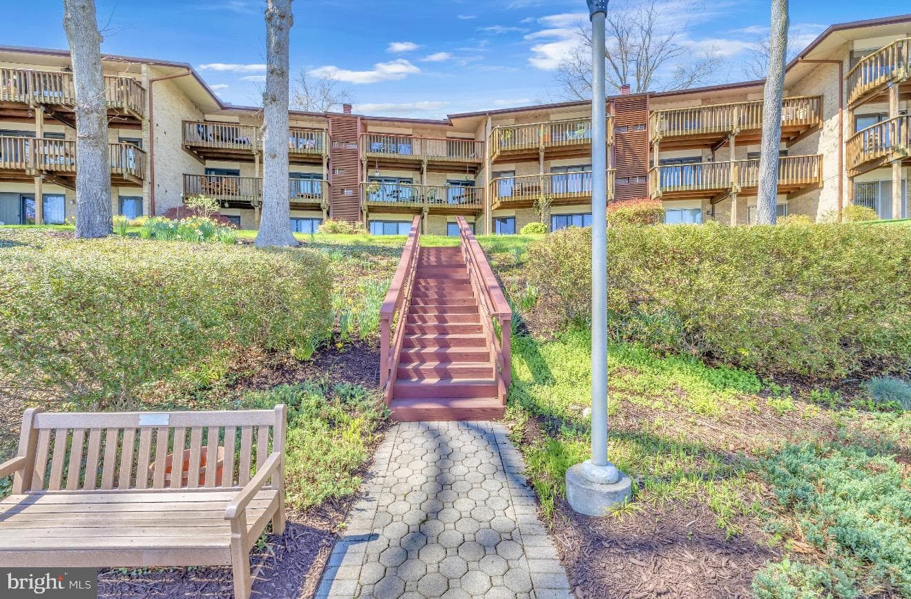 780 Fairview Avenue #780 E photo 21