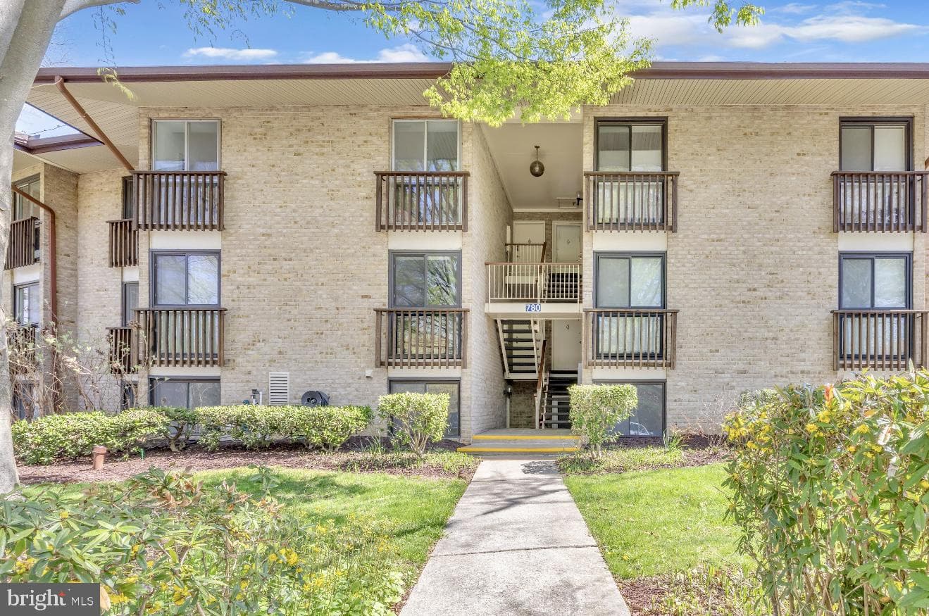 780 Fairview Avenue #780 E photo 3