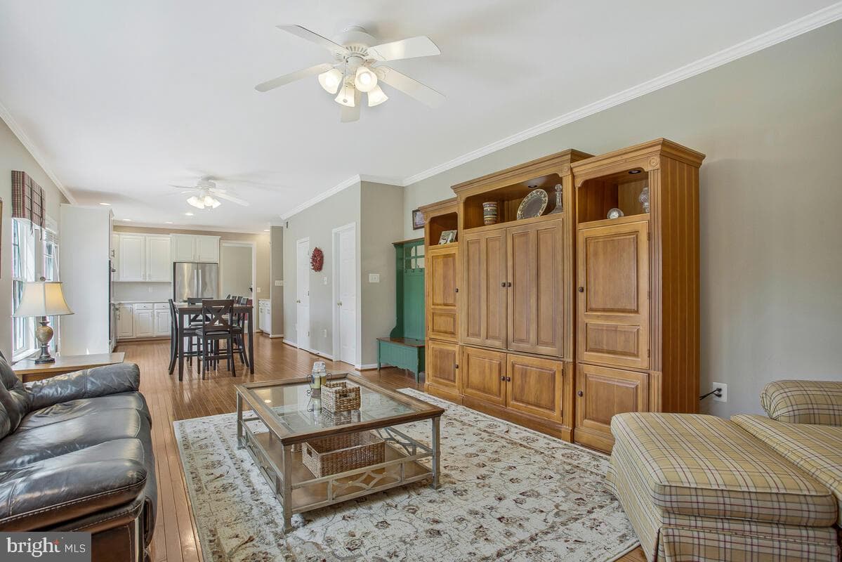 916 Sand Brook Court photo 10