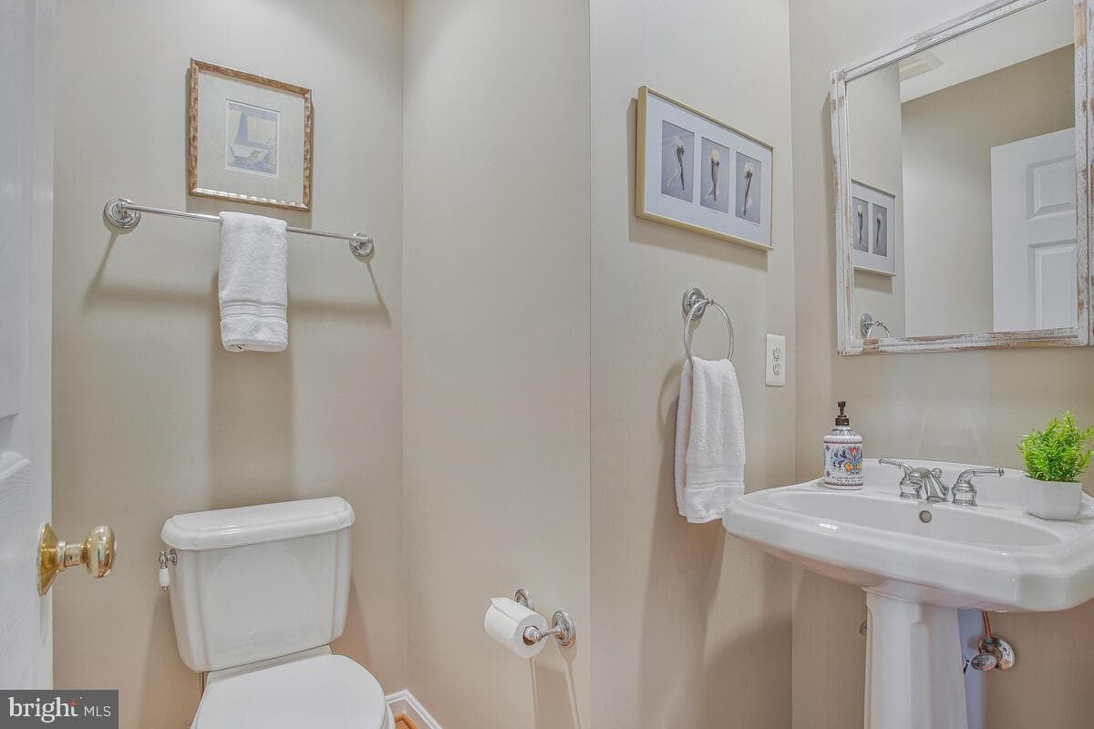 916 Sand Brook Court photo 21