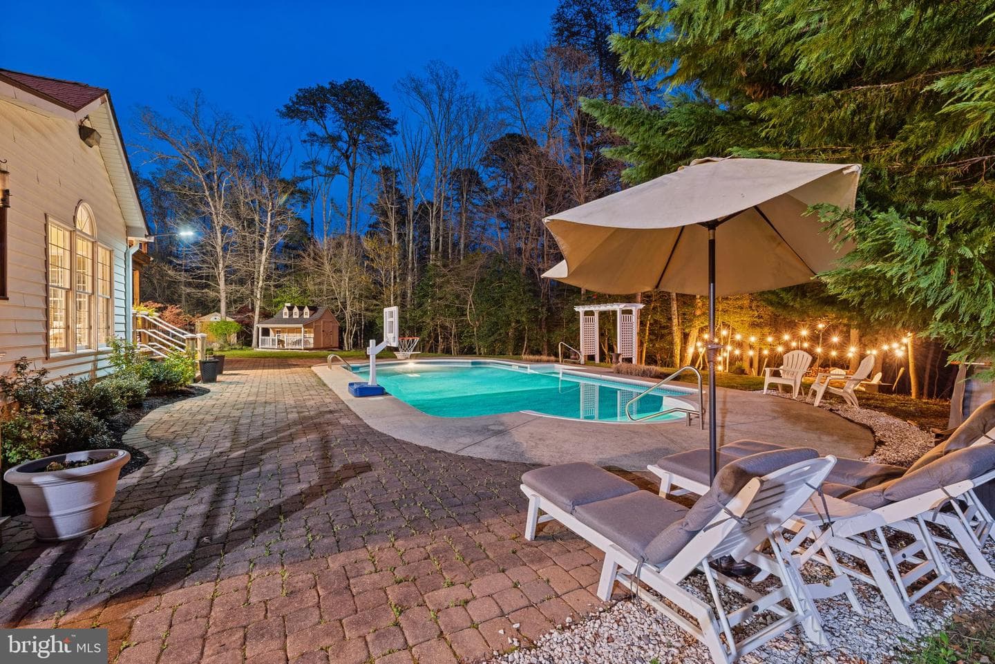 301 Sturtons Lane photo 32