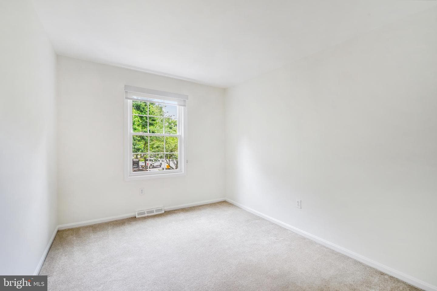 486 Colonial Ridge Lane photo 17