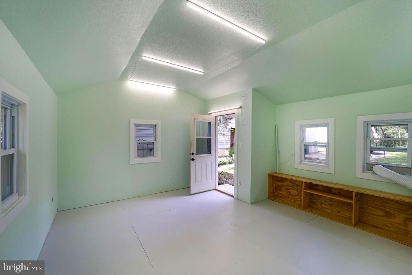 1427 Mildred Place photo 35