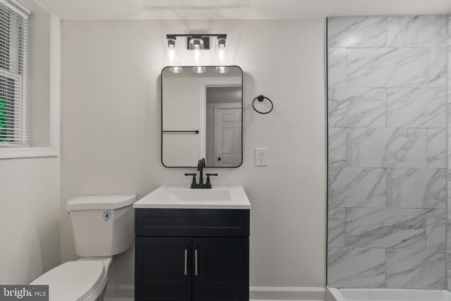 33 Sheridan Road photo 15