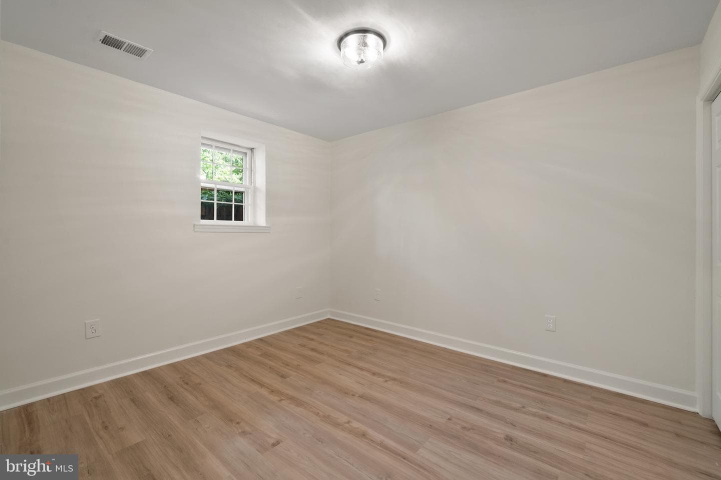 33 Sheridan Road photo 16