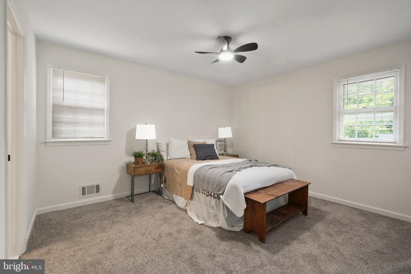 33 Sheridan Road photo 7
