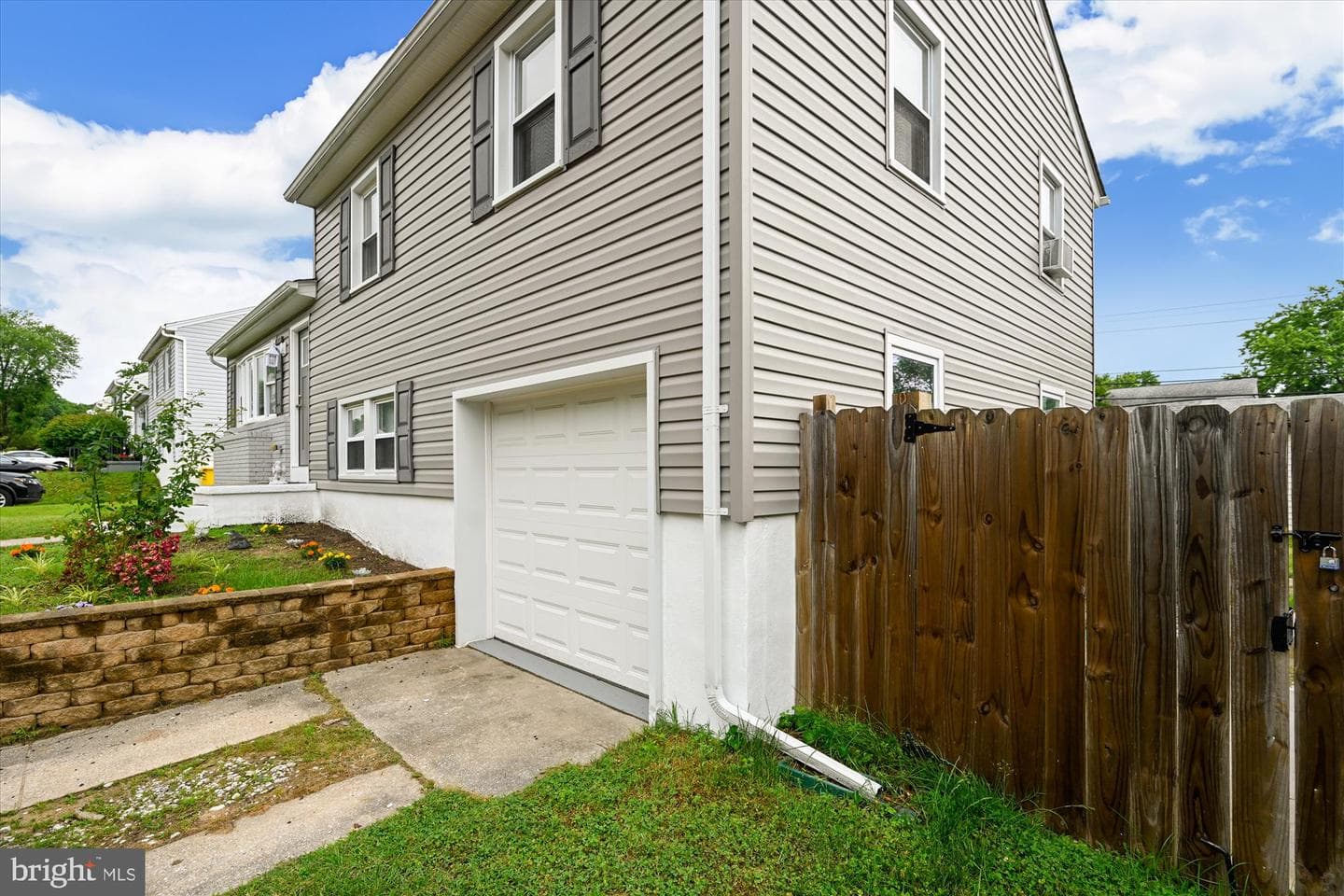 705 Mayo Road photo 2