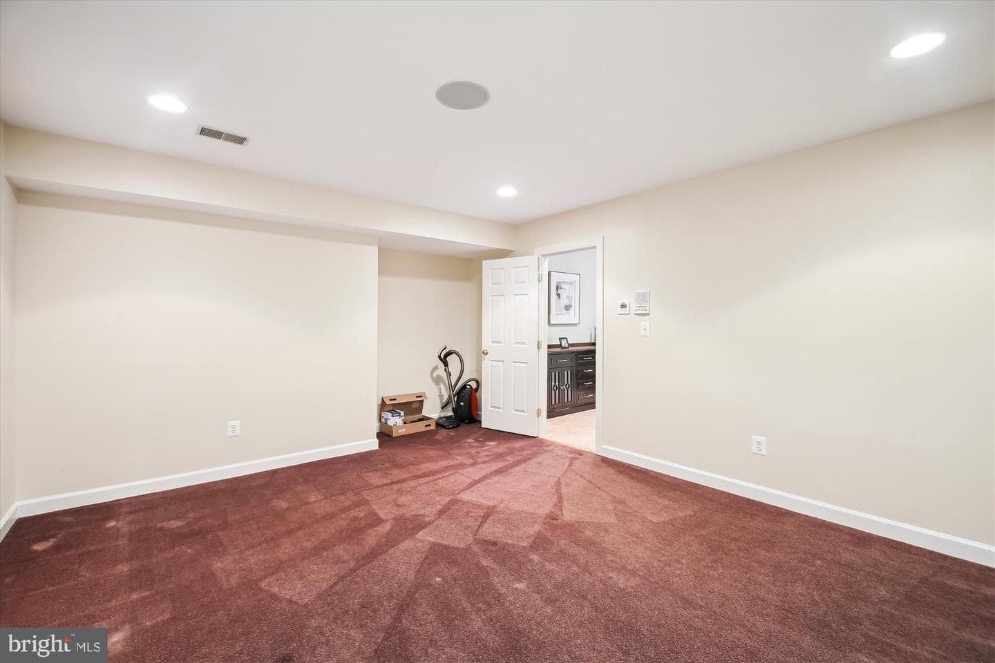 2703 Cranbourne Court photo 114