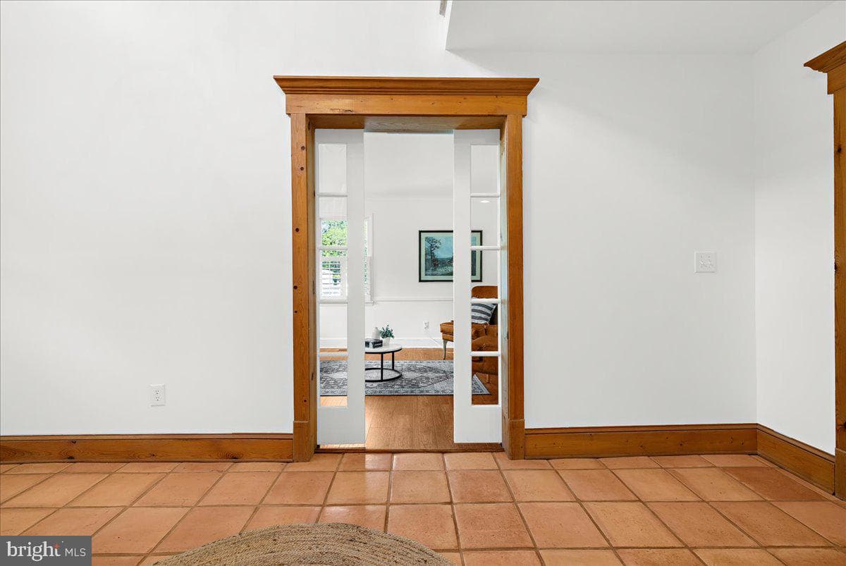 1116 Gumbottom Road photo 12