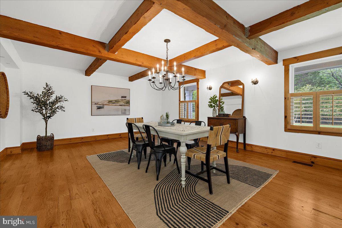 1116 Gumbottom Road photo 3