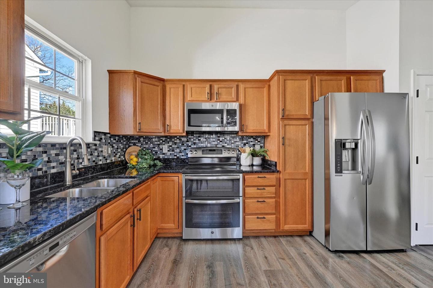 651 208th Street photo 11