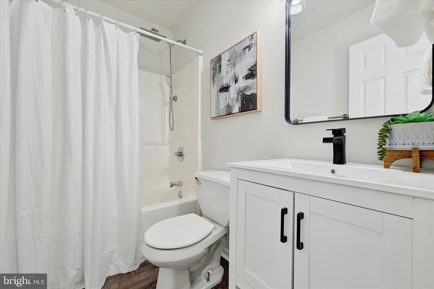 651 208th Street photo 14