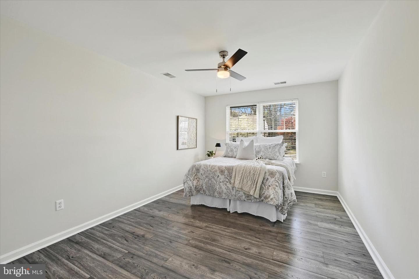 651 208th Street photo 24