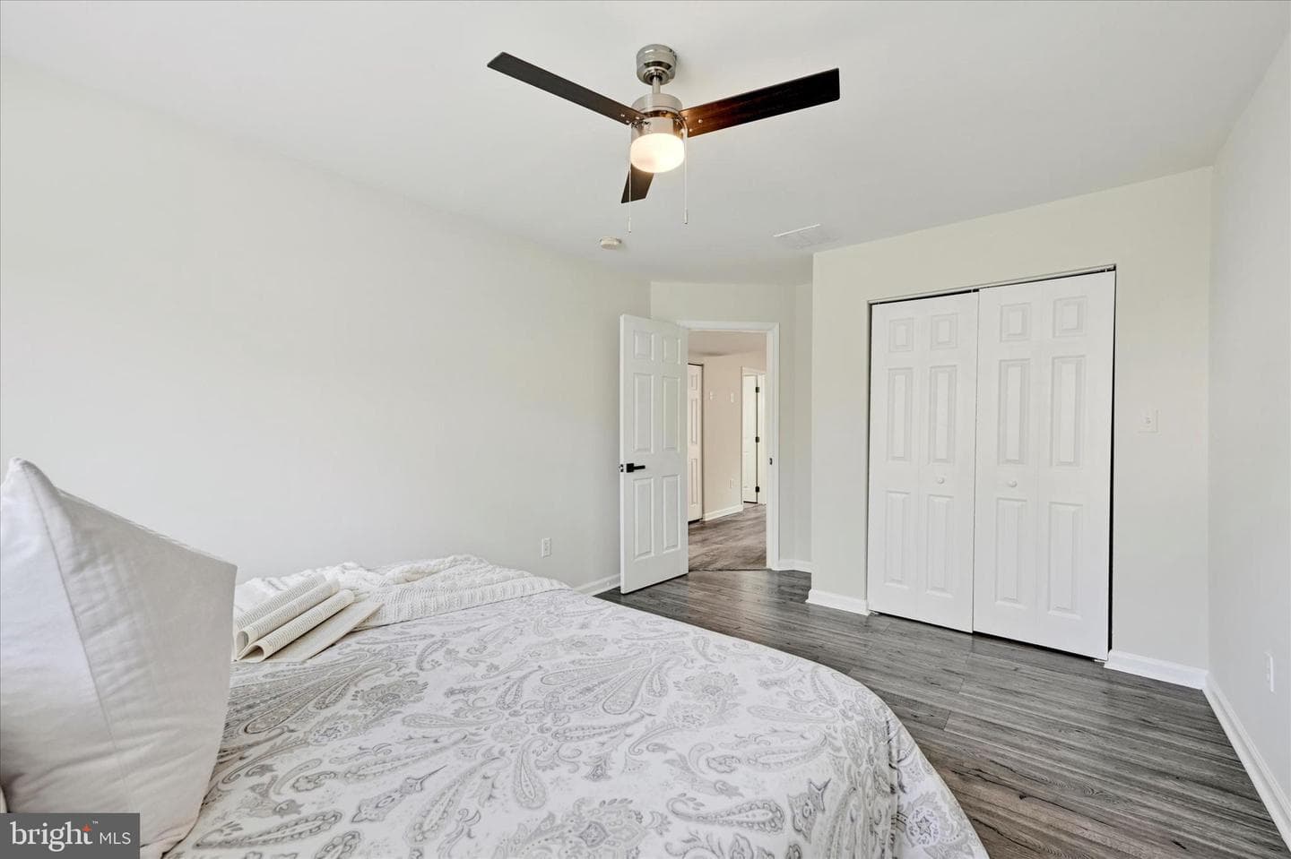 651 208th Street photo 25