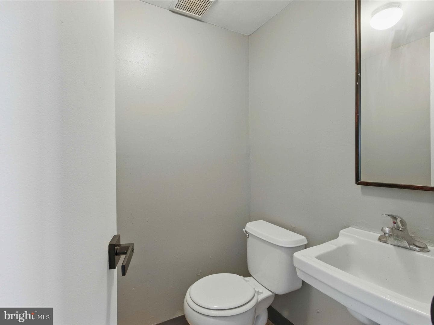 63 Town Pines Court photo 9
