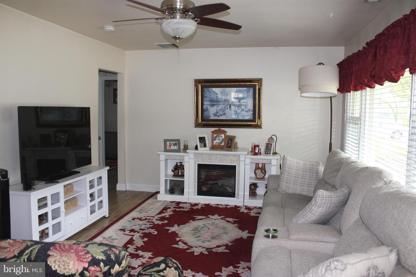 7802 Shelbourne Drive photo 3