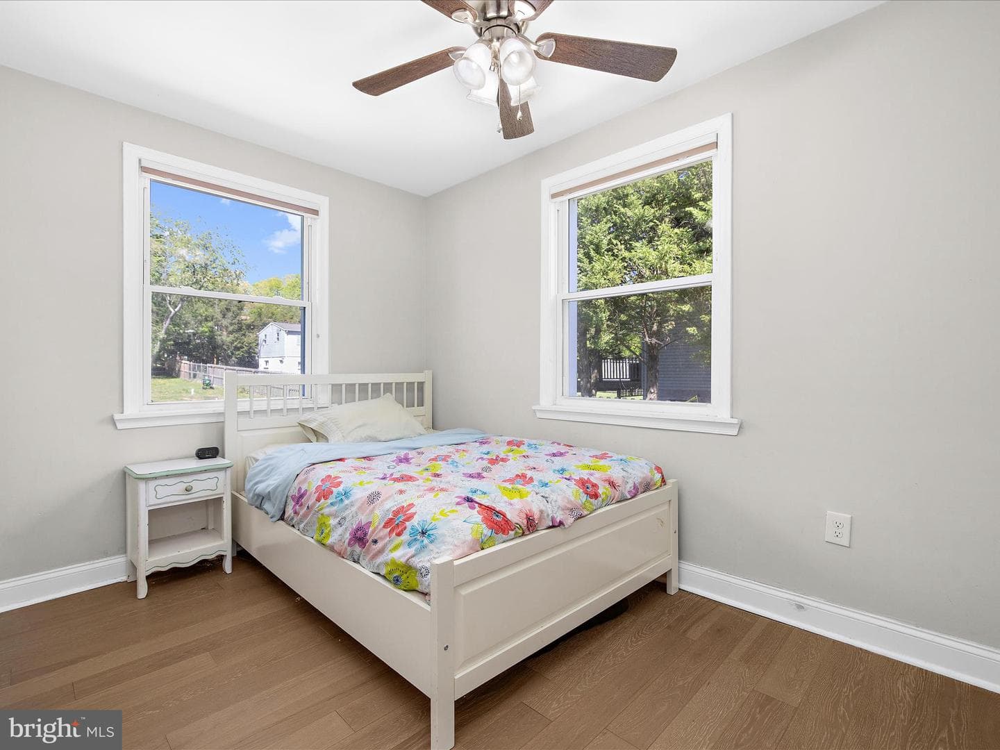 562 6th Street photo 25