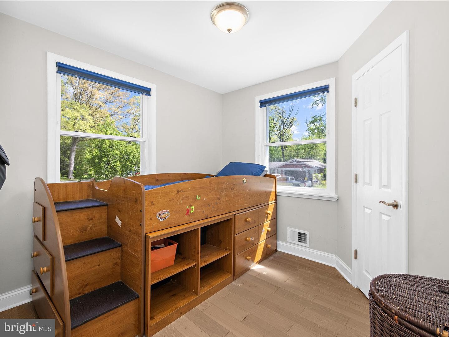 562 6th Street photo 26