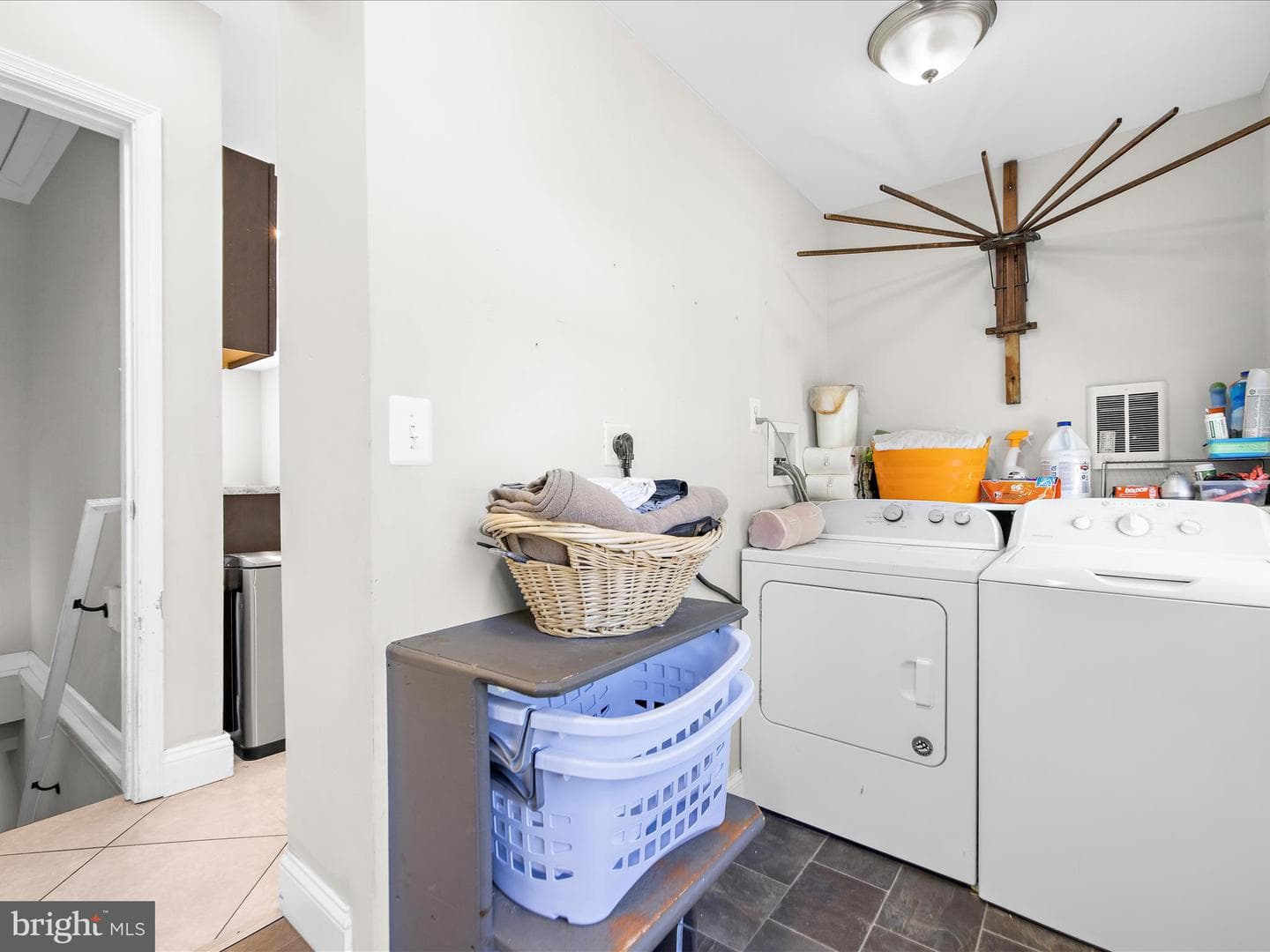 562 6th Street photo 31
