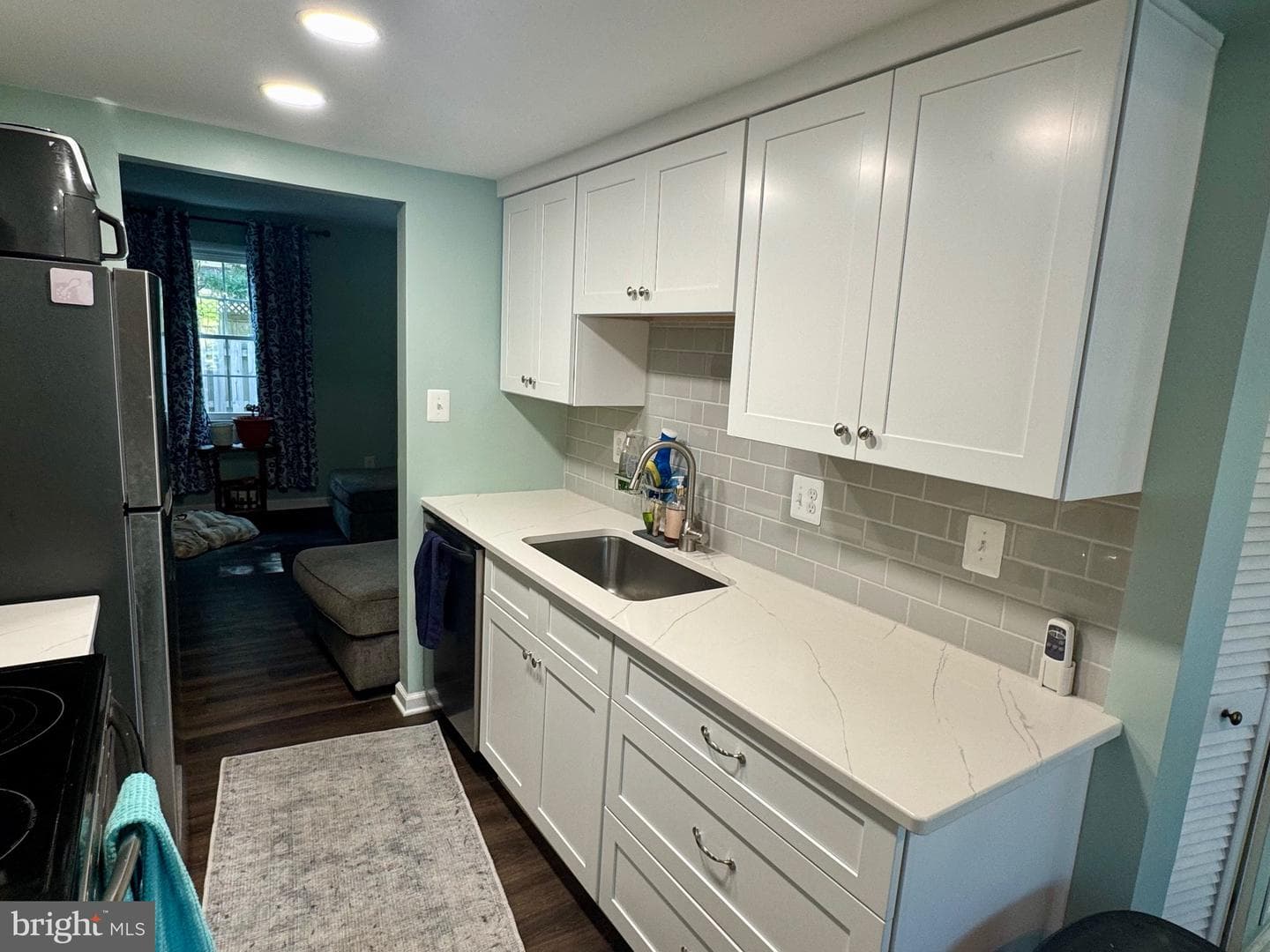 1820 Aberdeen Circle photo 2