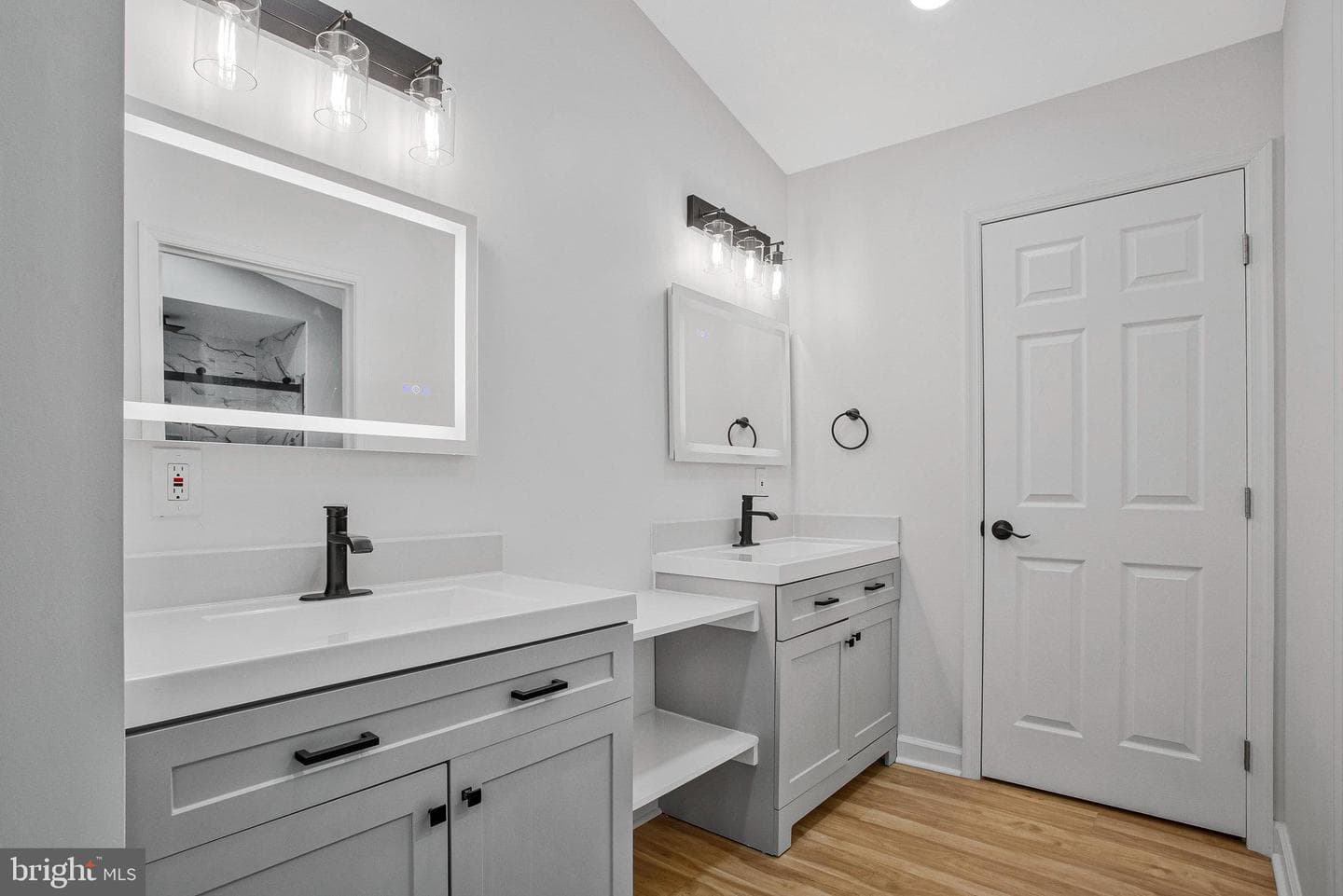 536 Green River Court photo 5